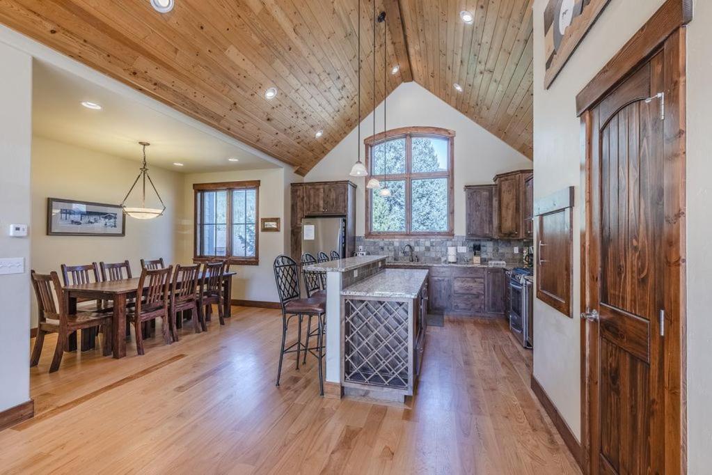 Holiday home Slopeside Luxury Villa: Ski Views & Activity Perks Winter Park