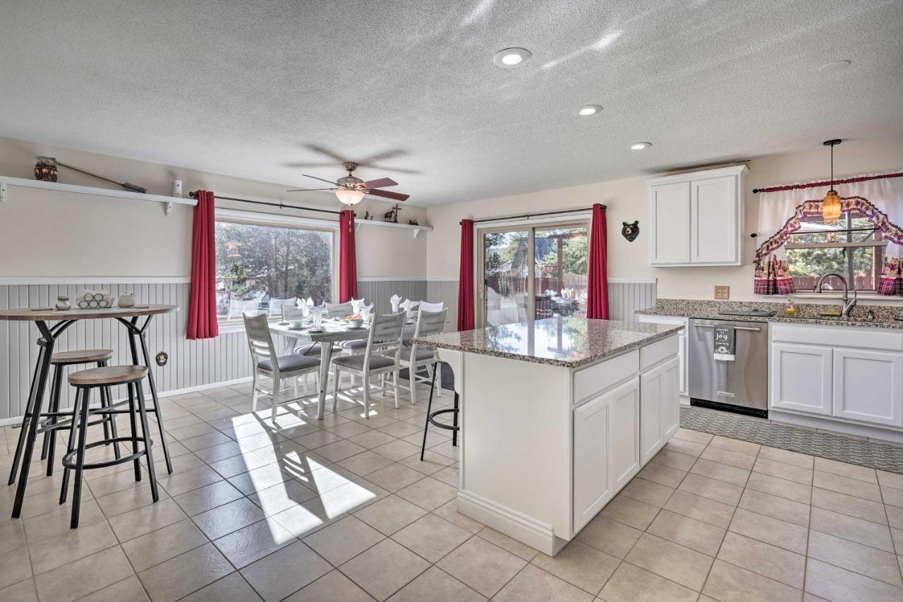 Holiday home Peaceful Getaway With Private Hot Tub And Mtn Views! Woodland Park
