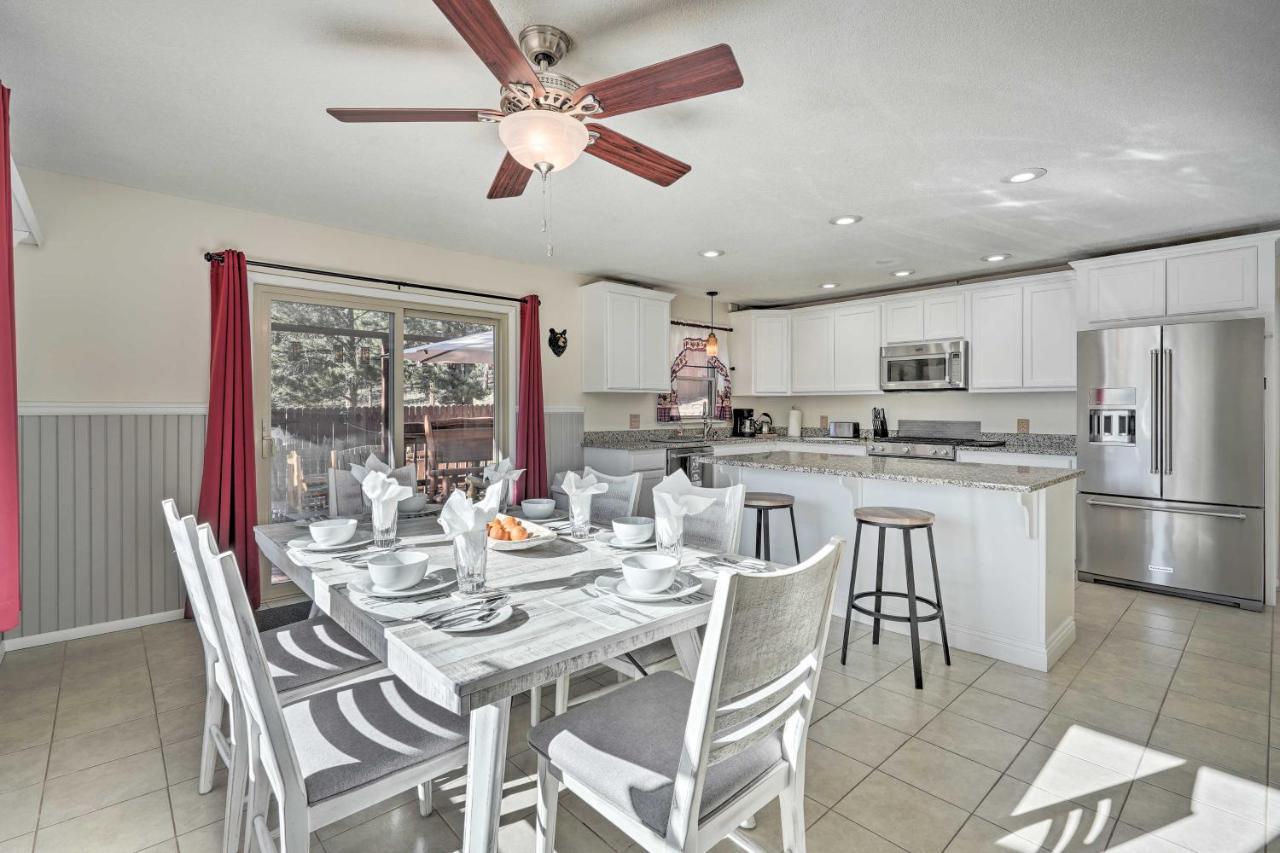 Peaceful Getaway With Private Hot Tub And Mtn Views! Holiday home