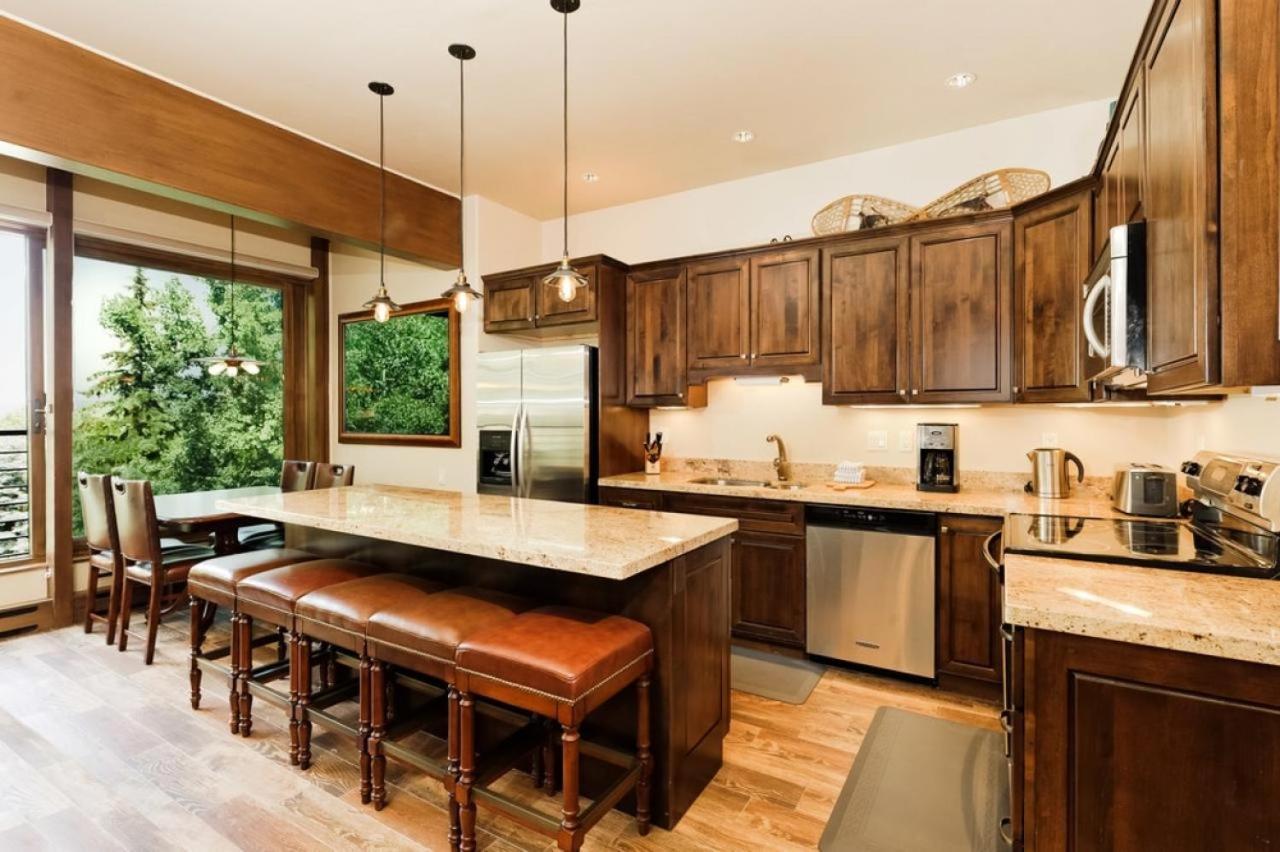 Durant Unit C6, Ski-in Condo, 2 Blocks From The Silver Queen Gondola Holiday home