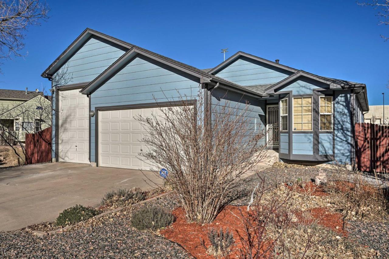 Holiday home Updated Springs - 3 Mi To Garden Of The Gods! Colorado Springs