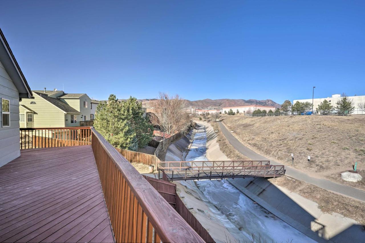 Holiday home Updated Springs - 3 Mi To Garden Of The Gods! *