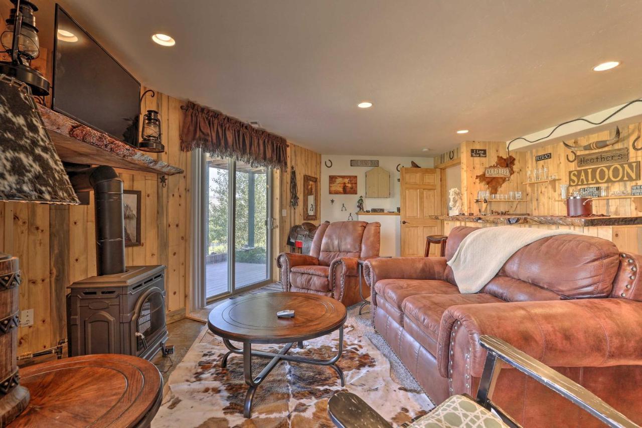 Holiday home Grand Retreat With Deck, Bar And Mountain Views