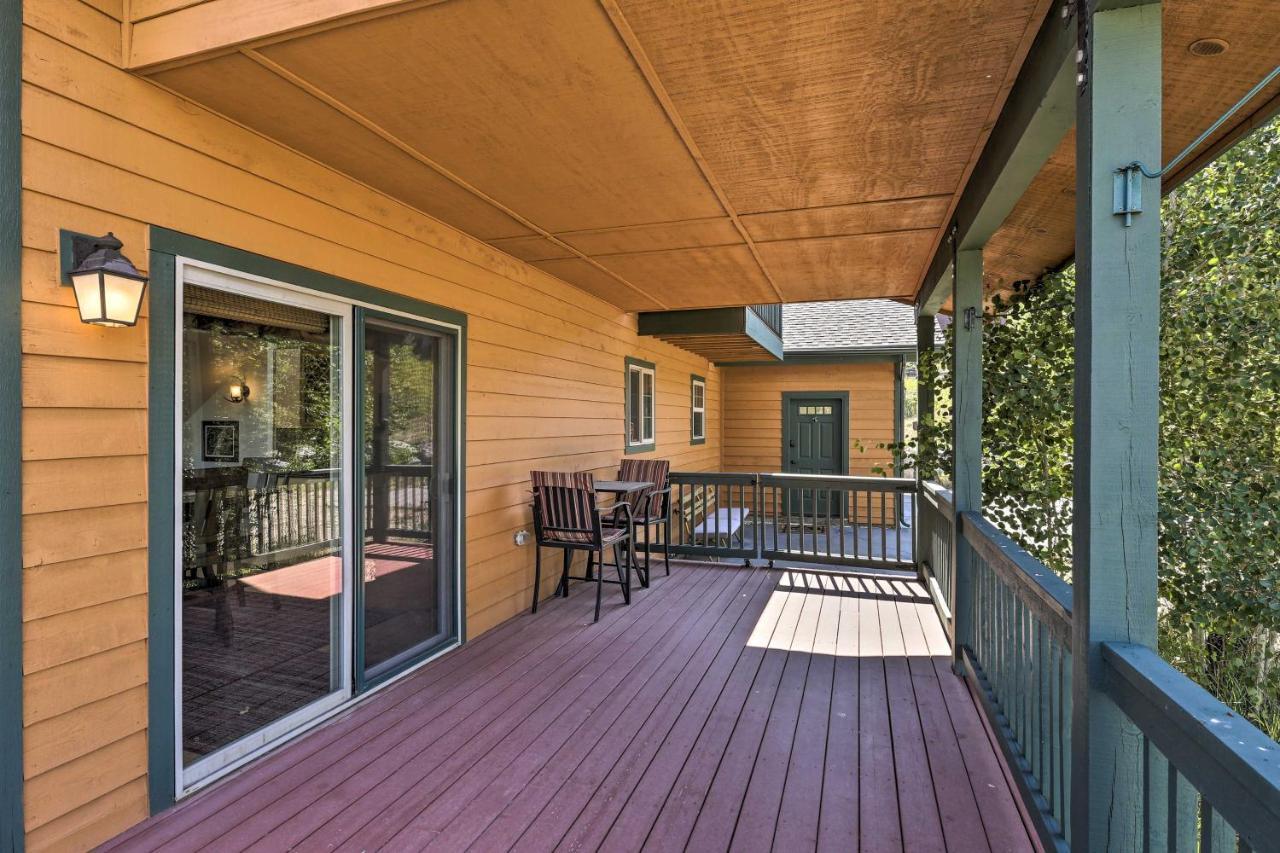 Grand Retreat With Deck, Bar And Mountain Views Granby