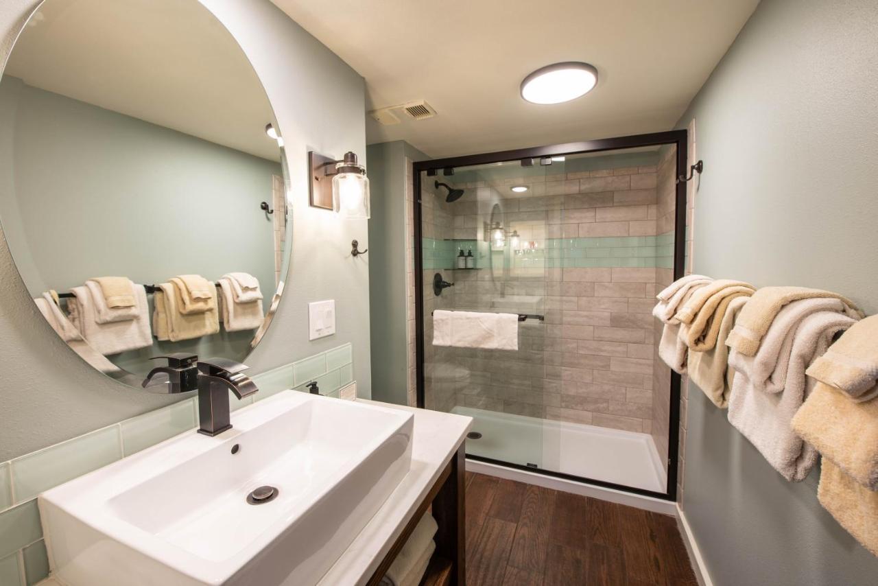 Amazing 2 Bedroom With Balcony And Views