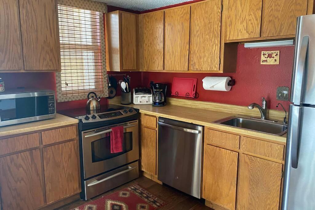 Creek View And Mountain View In Town. Unbeatable Location *
