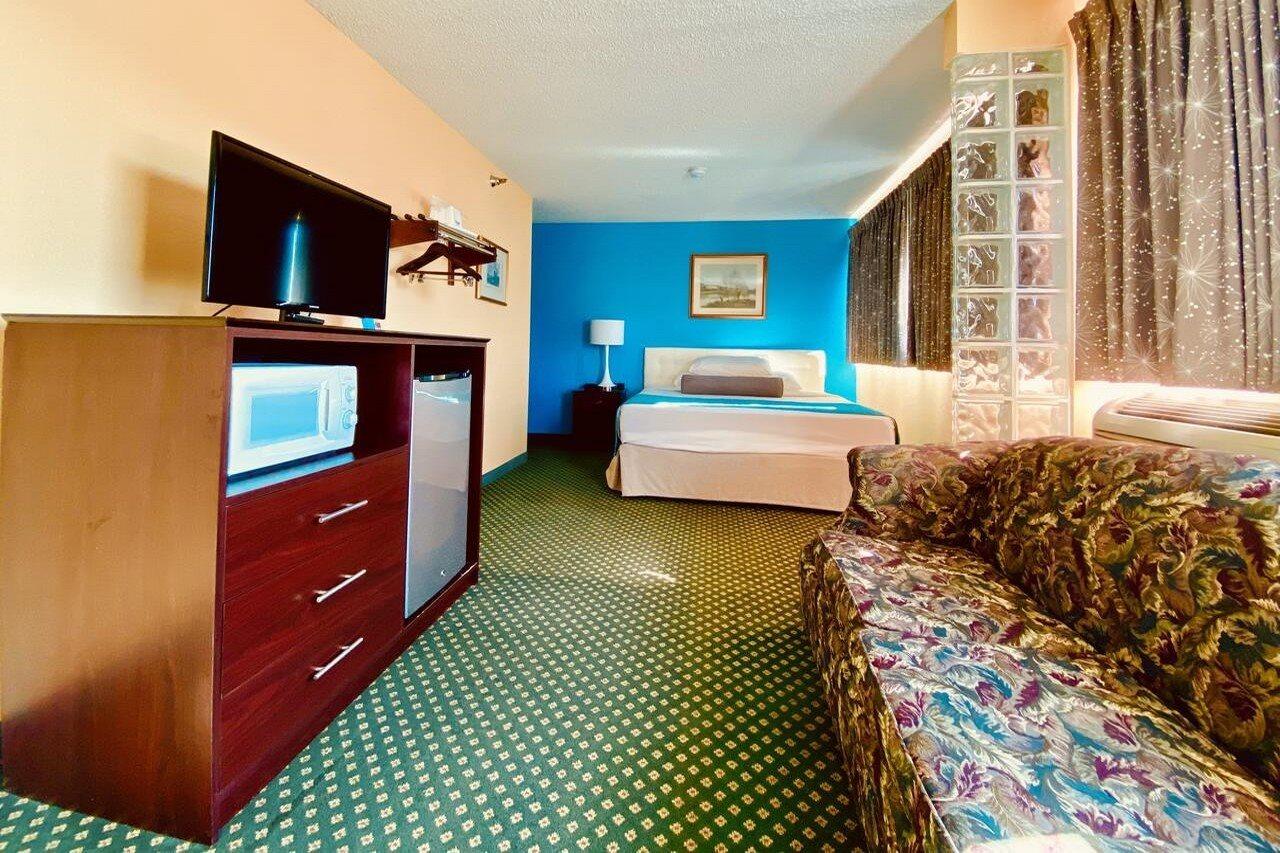 Howard Johnson By Wyndham Denver West