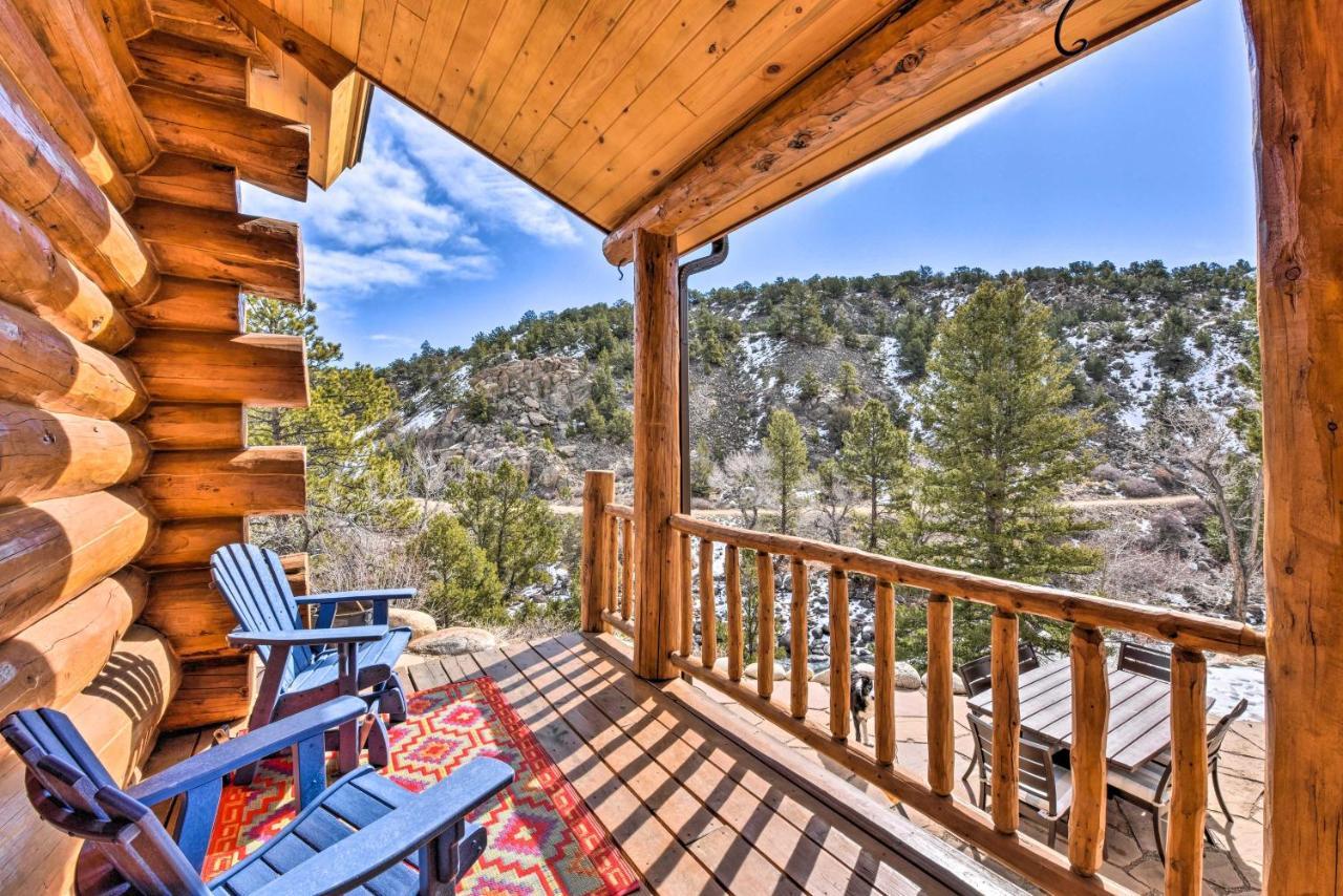 Riverfront Retreat With Hot Tub Fish And Hike! *