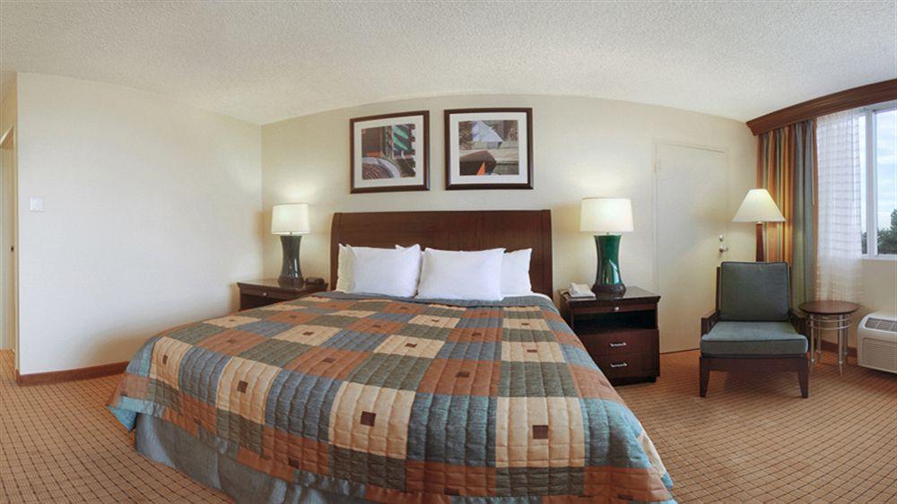 Doubletree By Hilton Park Hotel Denver
