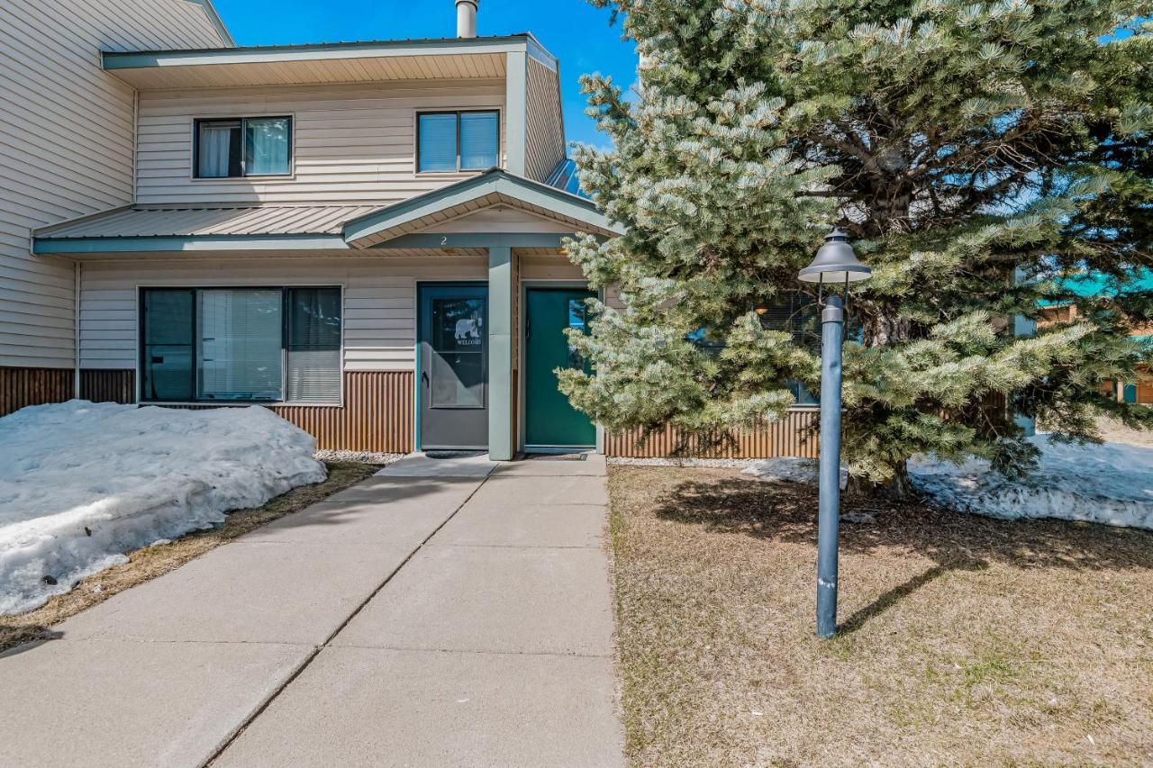 Modern Mountain Getaway & Pagosa Peaks Outlook * Pagosa Springs