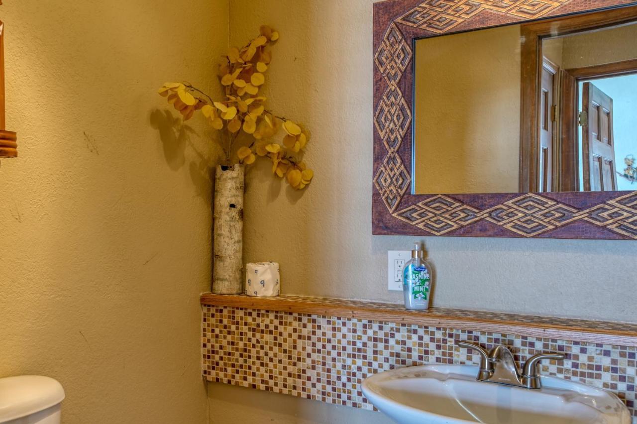 Landon Luxury South Fork