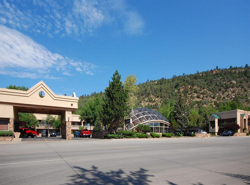 Baymont By Wyndham Motel