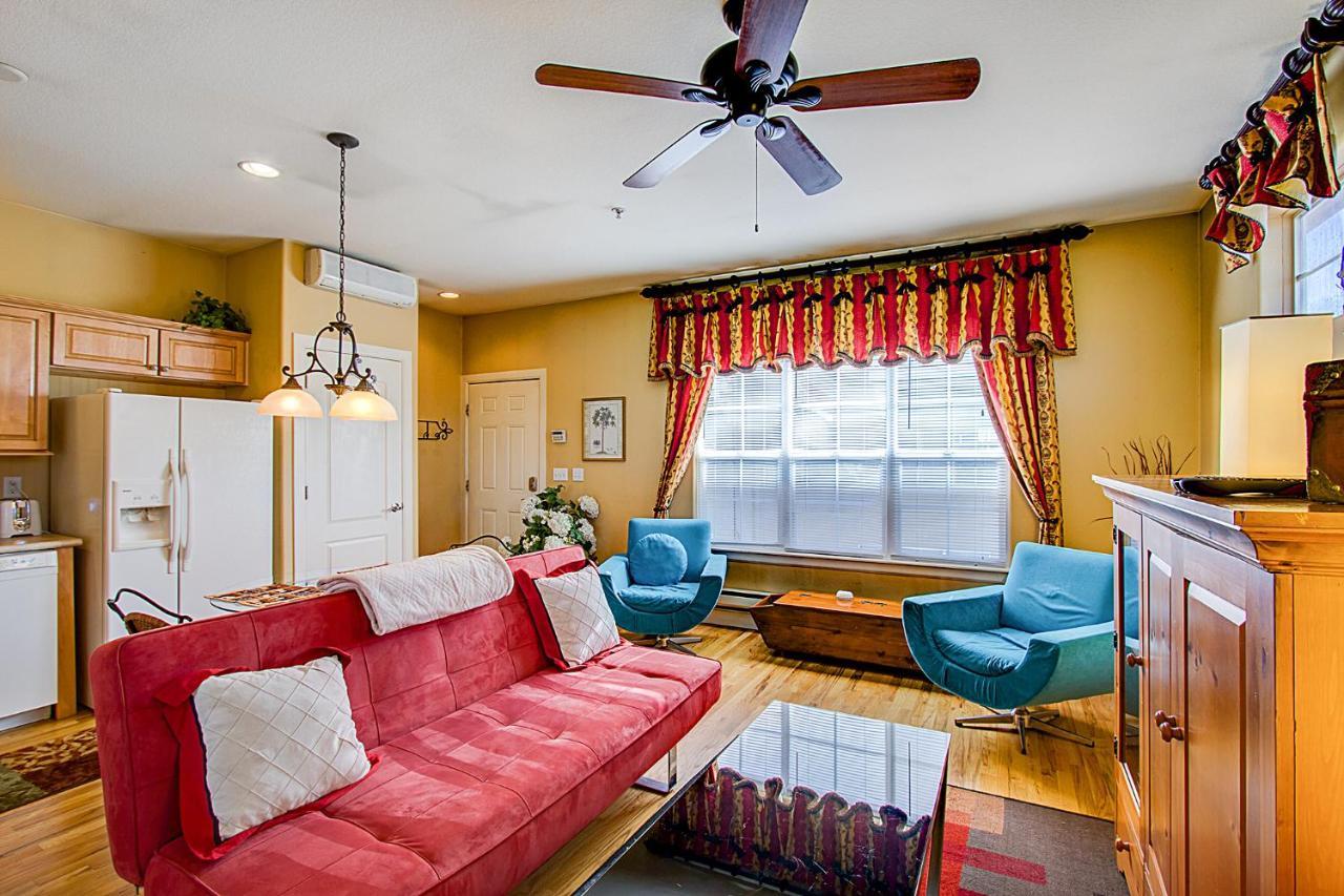 Apartment 224_writers Way #b *