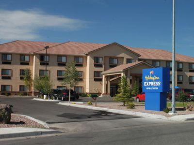 Express & By Ihg Hotel 2*