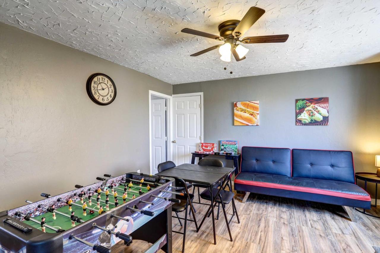 Charming Family Block To Downtown! Montrose
