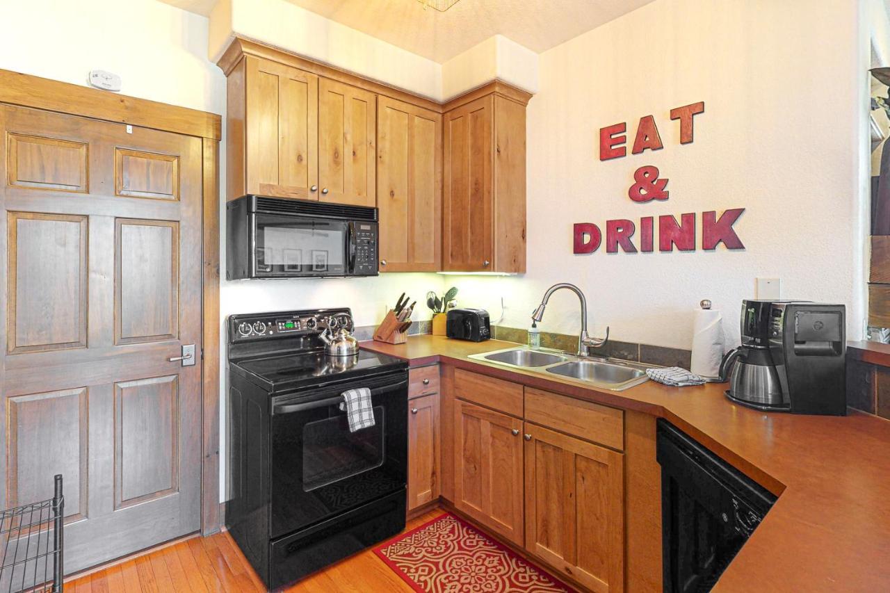 Kicking Horse 4-205 Apartment *