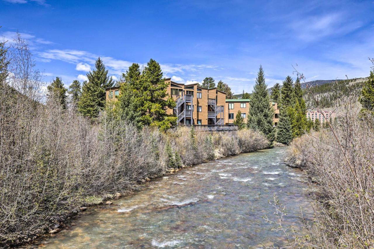 With River Views Walk To Lifts