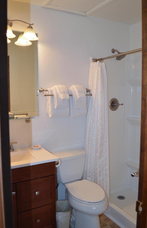 Hotel Pines At Meadow Ridge Fraser