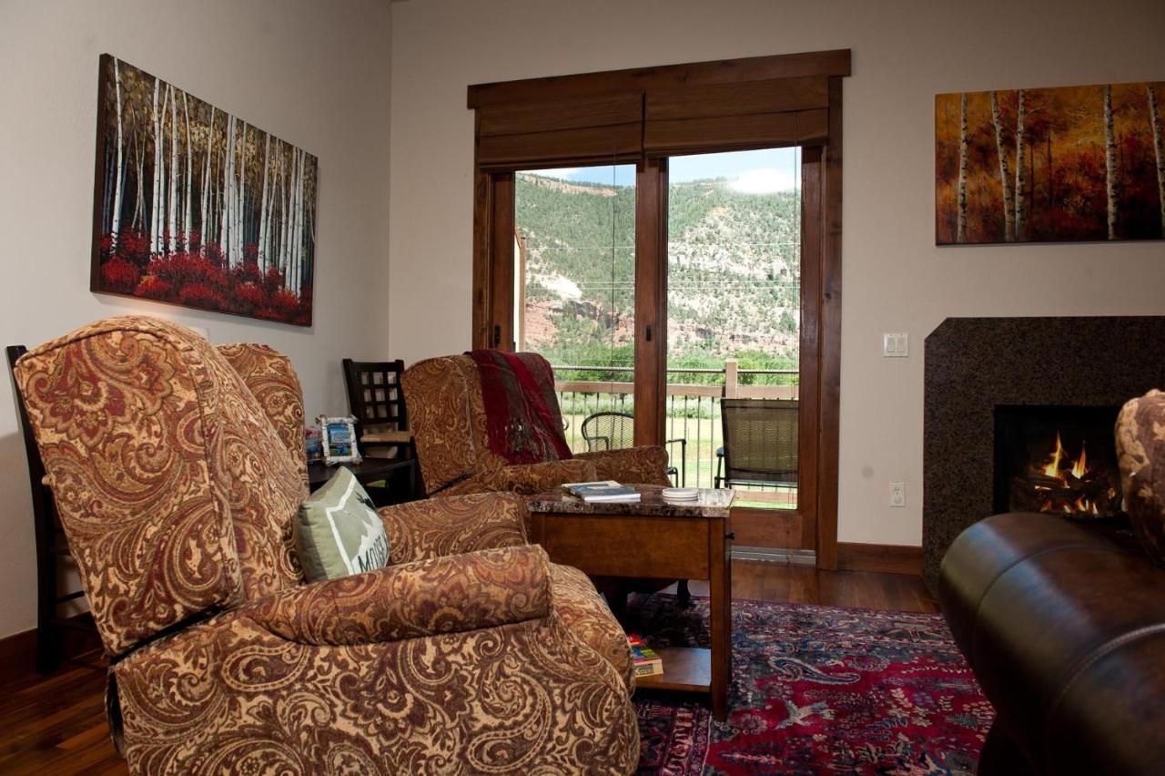Crimson Cliffs Unit 5 *