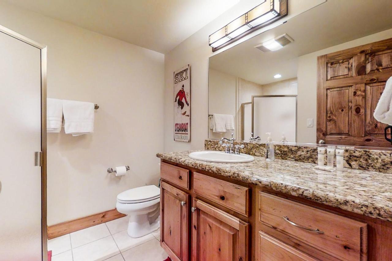 Apartment Pines At Orehouse 301 Ph2