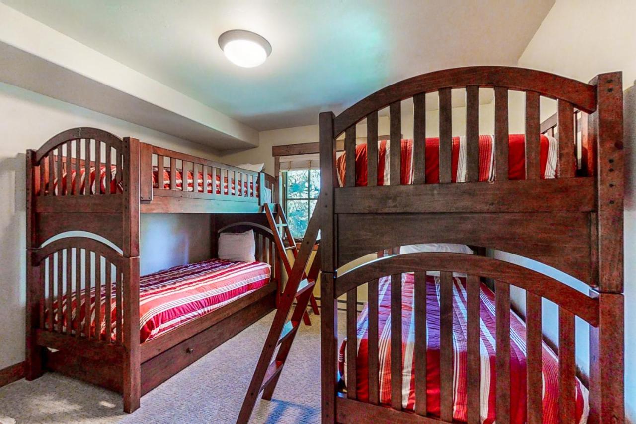 Apartment Pines At Orehouse 301 Ph2
