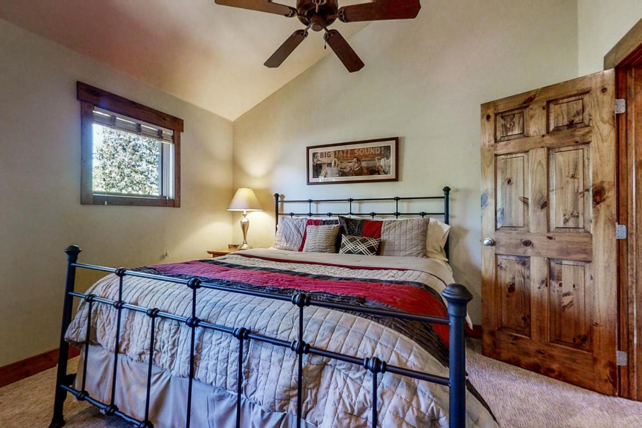 Pines At Orehouse 301 Ph2 Apartment Steamboat Springs
