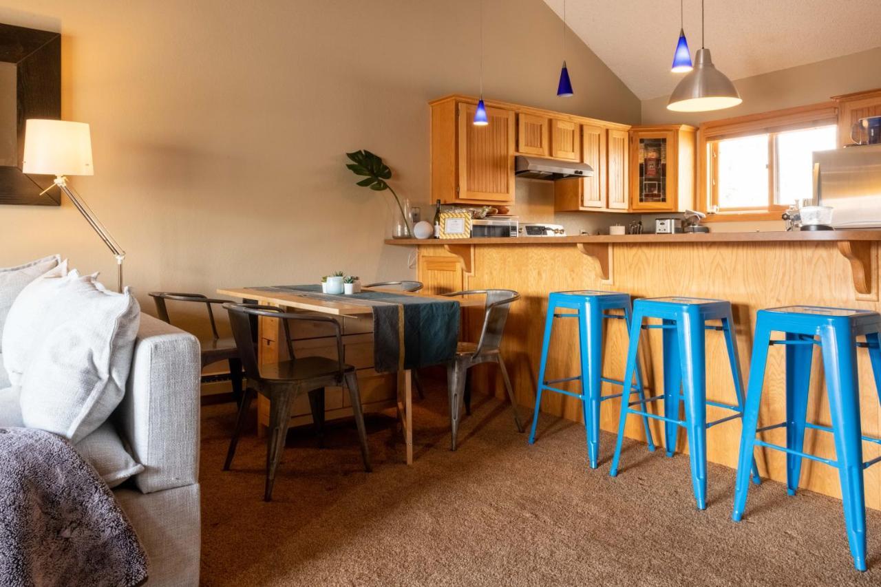 In, Walk Out! The Perfect Mountain Retreat! Crested Butte