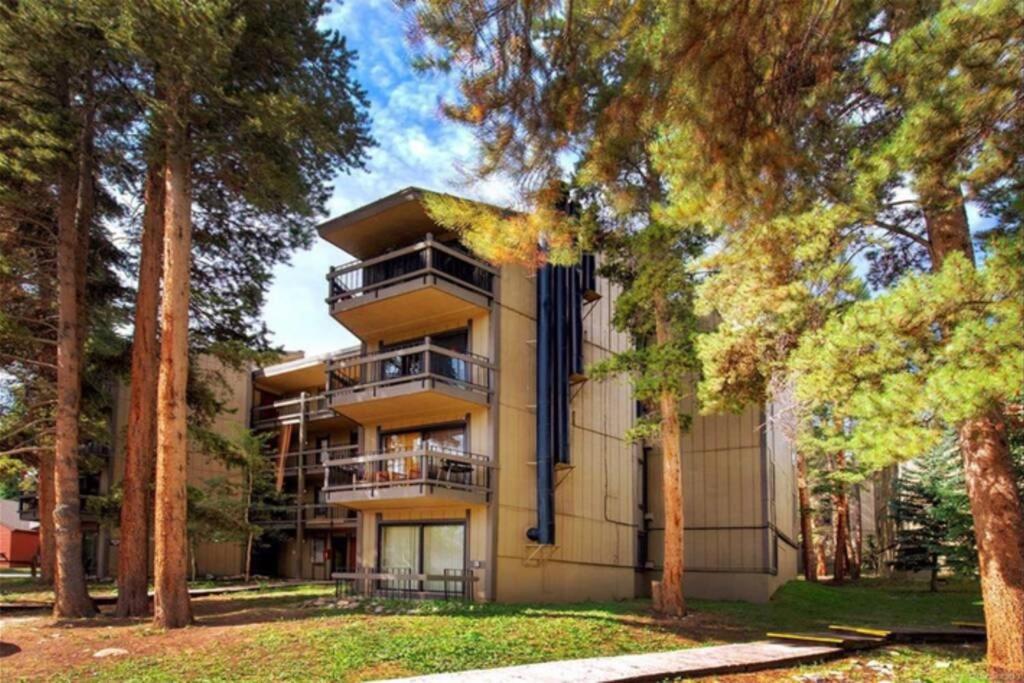 Apartamento Hot Tub & Sauna Peak 8 *