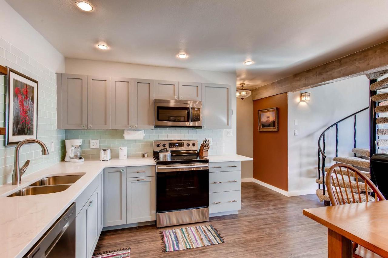 Amazing 2 Bedroom With Balcony And Views Apartment Crested Butte