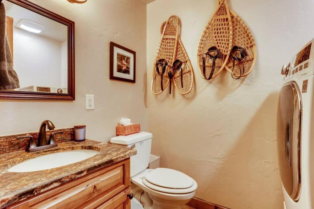 Hot Tub & Sauna Peak 8 Apartamento