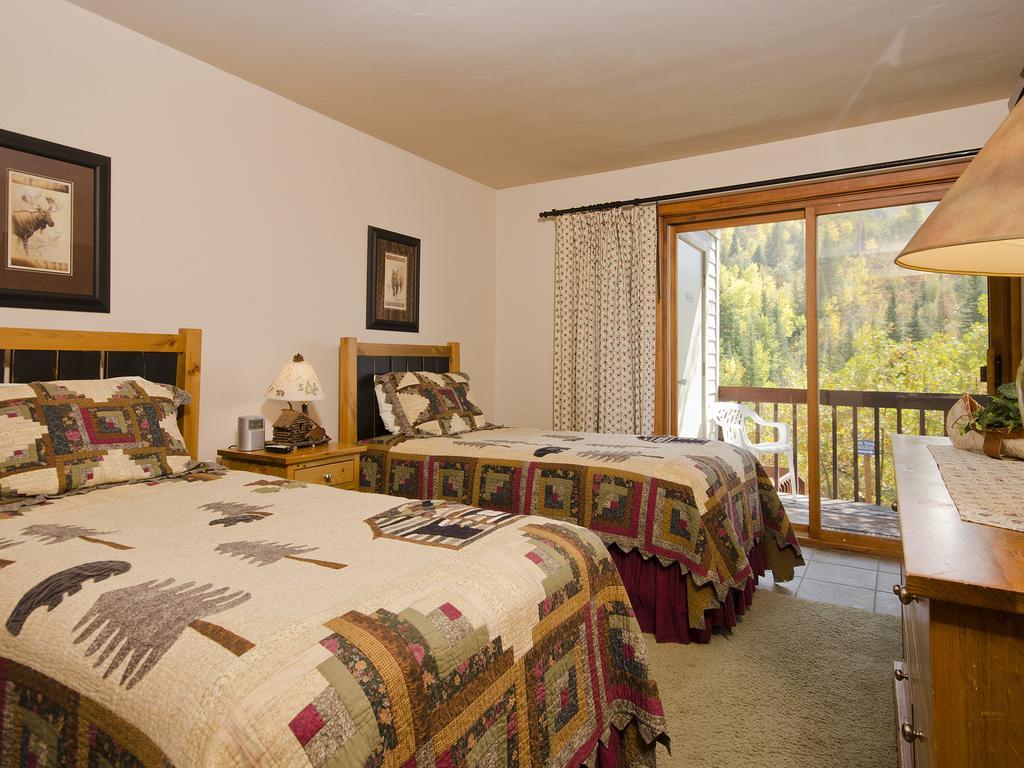 Aparthotel Storm Meadows Townhomes
