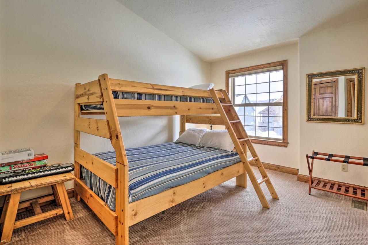 Luxe Rocky Mtn Retreat With Hot Tub - By Winter Park Holiday home *