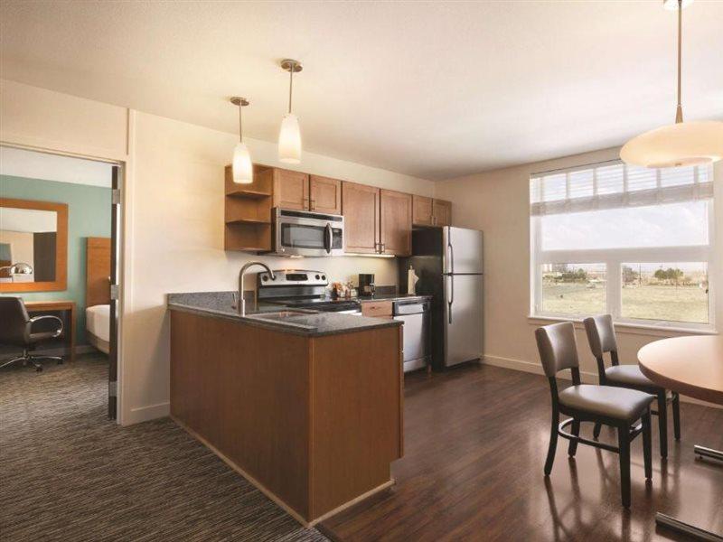 Hyatt House Airport Hotel 3*