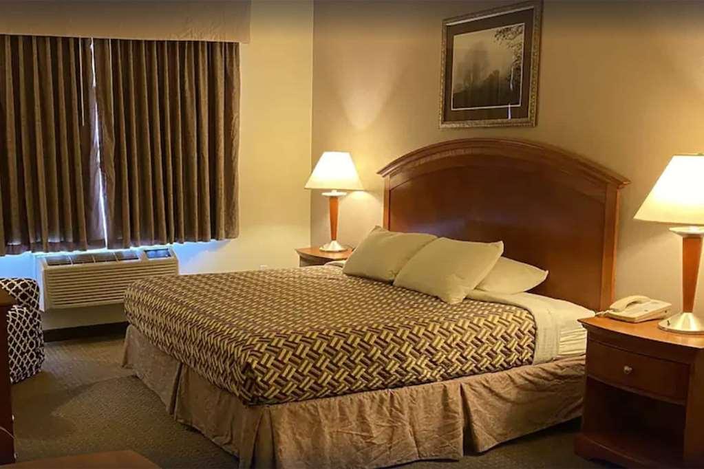 Hotel A Riverside Fairplay