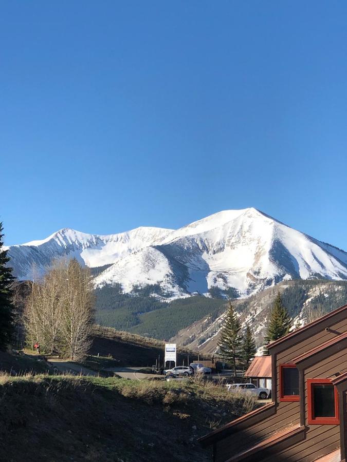 Casa de férias In, Walk Out! The Perfect Mountain Retreat! Crested Butte