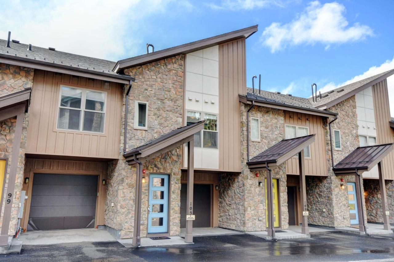 Luxury 105: Hot Tub Retreat With Scenic Views * Fraser