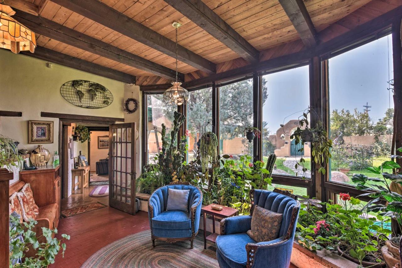 Riverheart Retreat - One-of-a-kind Villa! Pousada