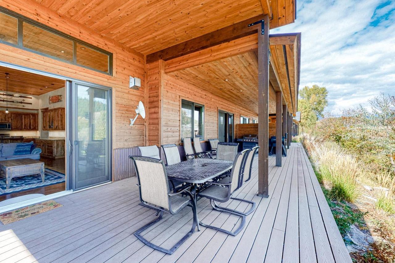 Cobblestone River Holiday home