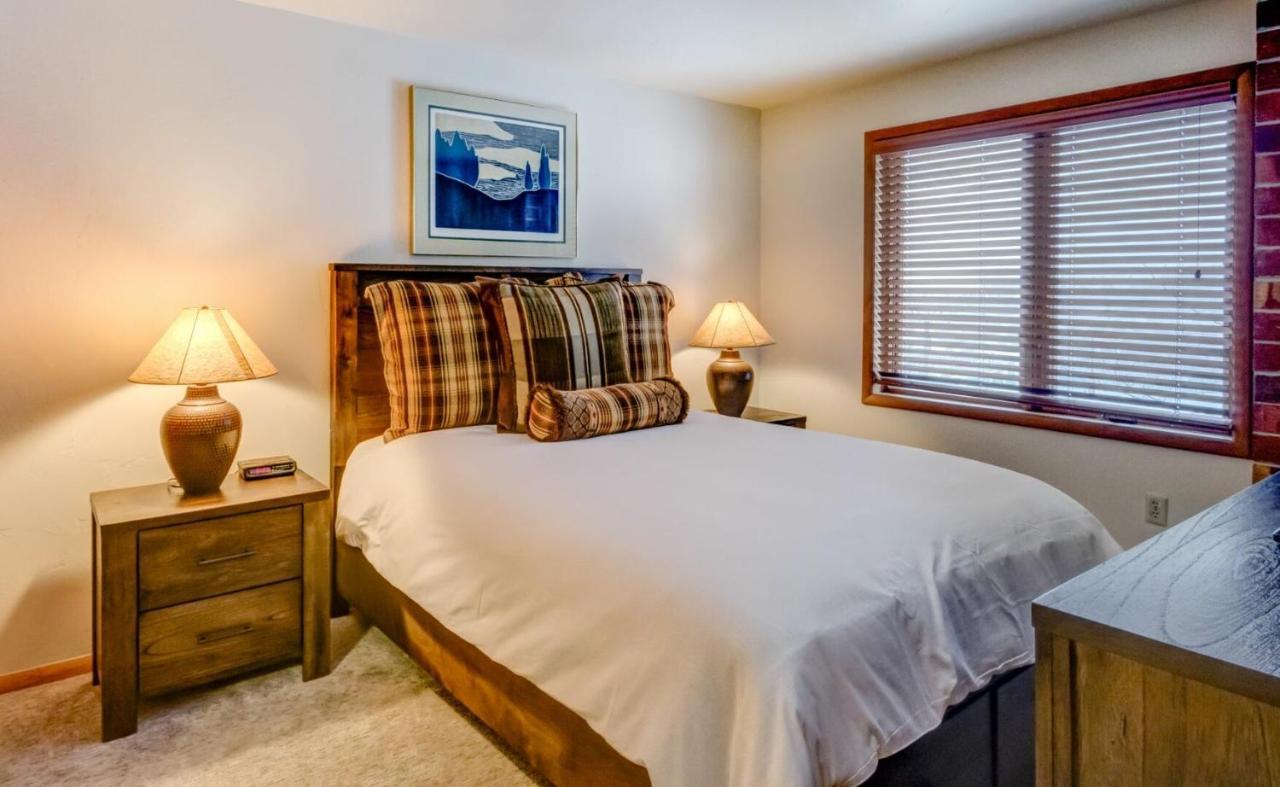 Holiday home Bear Claw 208 - Ski-in Ski-out Condo! *