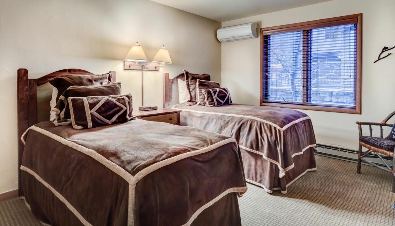 Apartment Bear Claw 315 - Ski-in Ski-out Condo!