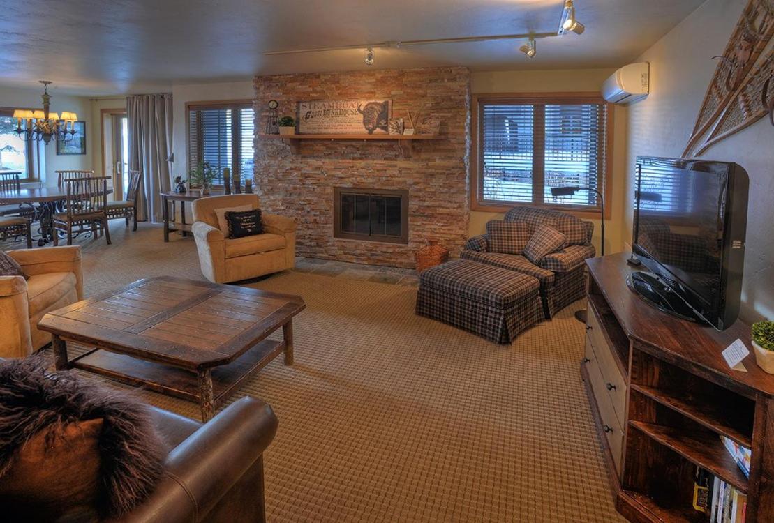 Bear Claw 315 - Ski-in Ski-out Condo! Steamboat Springs
