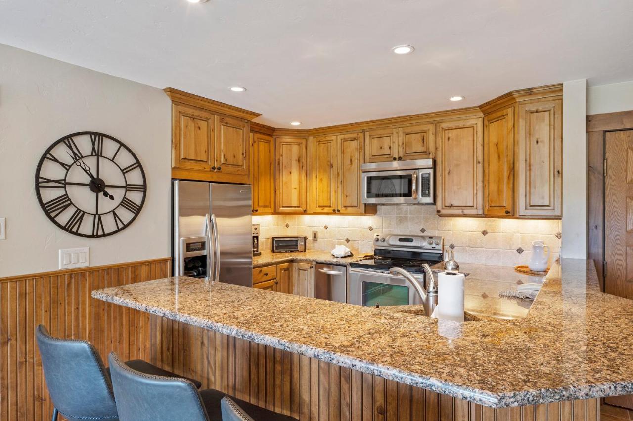 Holiday home Bear Claw 409 - Ski-in Ski-out Condo!