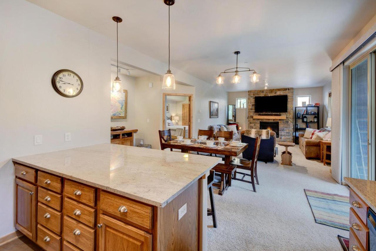 Holiday home Luxury 613: Poolside Retreat With Activities Package Winter Park