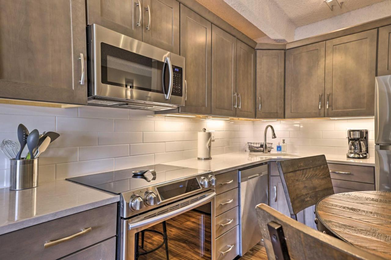 Modern 2 Blocks To Main Street Frisco!