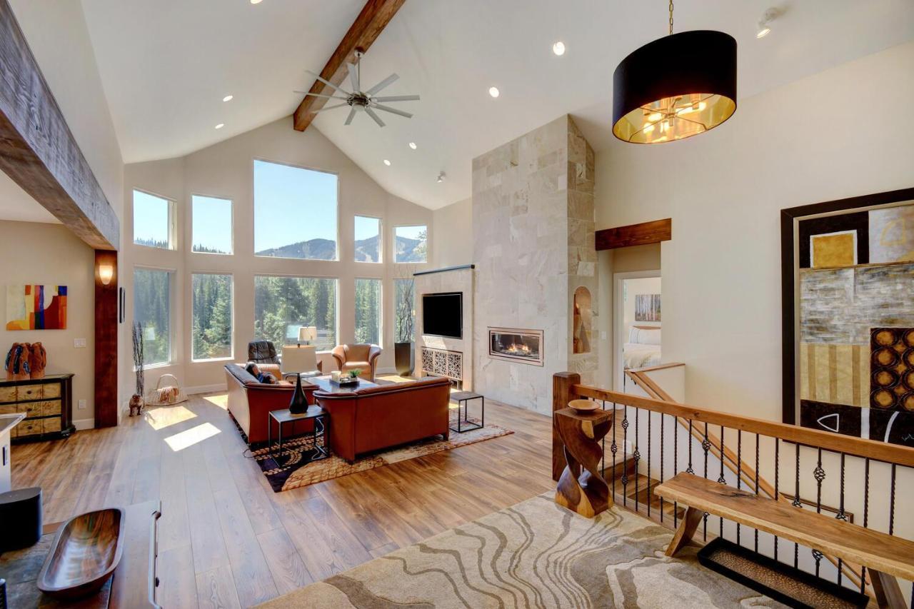 Custom Luxury Villa: Resort-adjacent With Hot Tub And Activity Perks * Winter Park