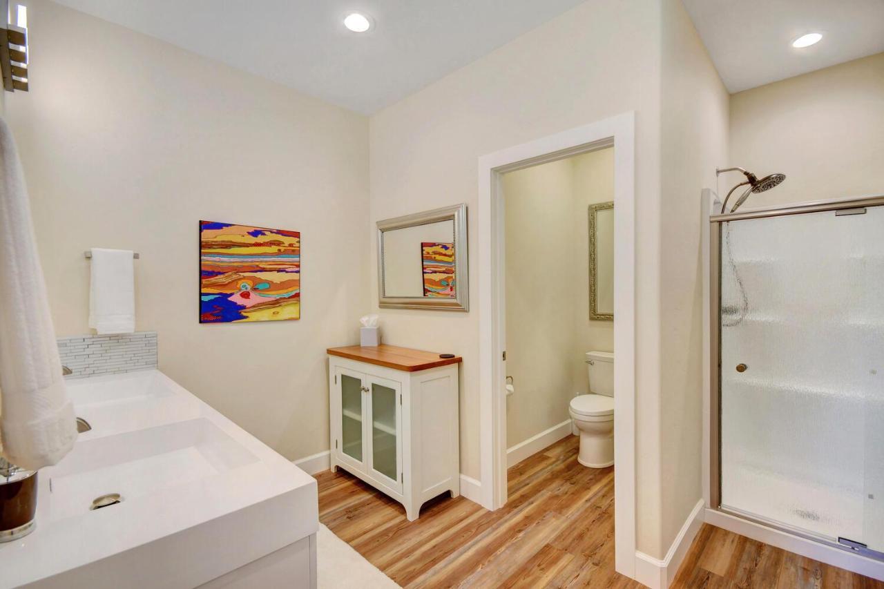 Custom Luxury Villa: Resort-adjacent With Hot Tub And Activity Perks *