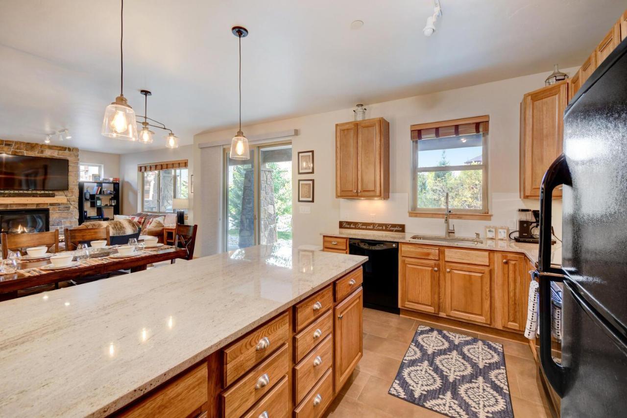 Holiday home Luxury 613: Poolside Retreat With Activities Package