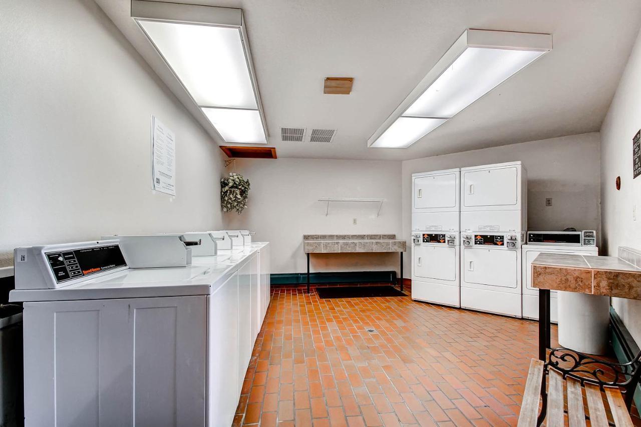 With Pool And Hot Tub Access! Silverthorne