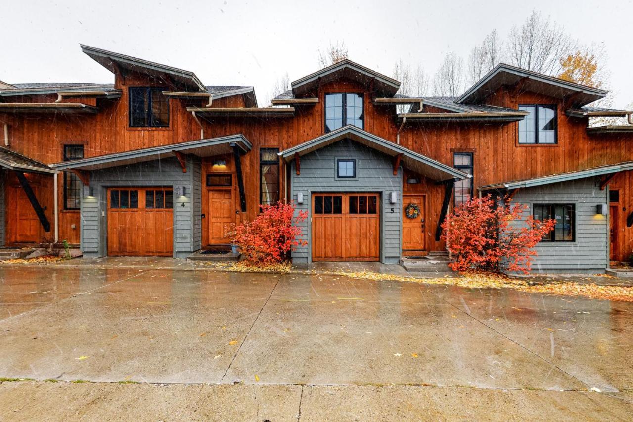 Urban Mountain Getaway & Alpenglow Steamboat Springs