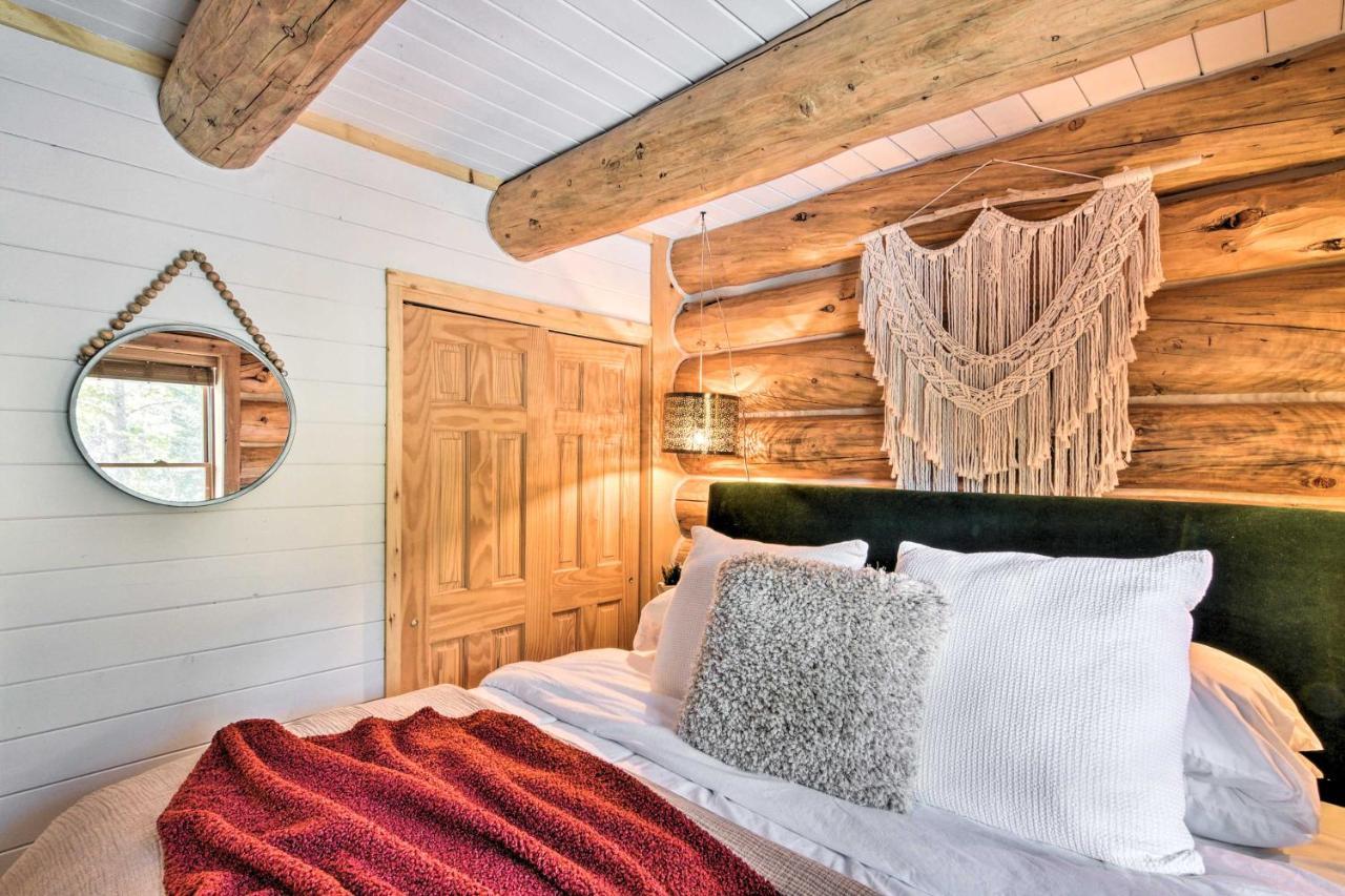 Remodeled Log Cabin With Sauna And Loft!
